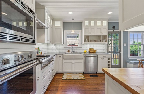 Hollywood - Santa Monica House | Charming Tudor in East Dallas Neighborhood
