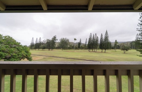 Kahuku Apartment | Charming Turtle Bay Loft Suite with AC & Golf Course Views