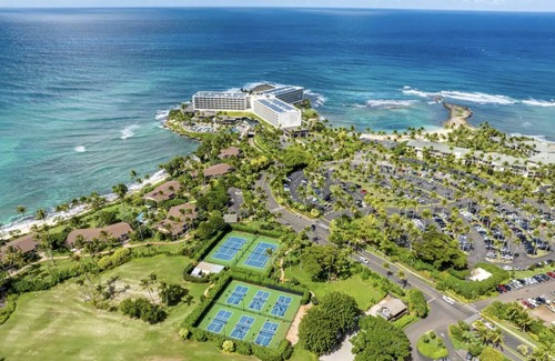 Kahuku Apartment | Charming Turtle Bay Loft Suite with AC & Golf Course Views