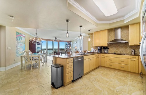 Orange Beach East Condo | Charming Two Bedroom Unit with Gorgeous Bay Views! Complimentary Boat Slip!