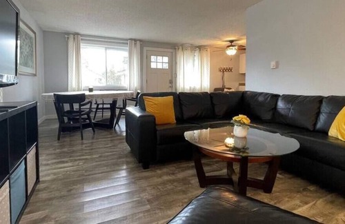 Lakewood Apartment | Charming Updated Apartment #3