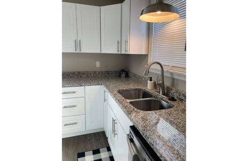 Speedway House | Charming updated home in the heart of Speedway