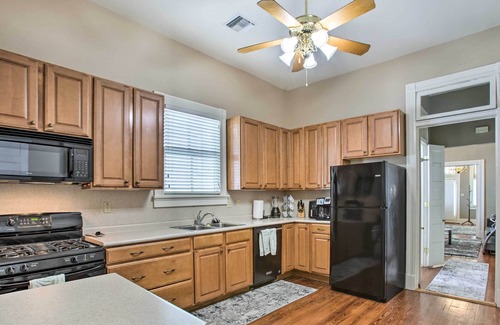 Milan House | Charming Uptown Duplex in Walkable Location!