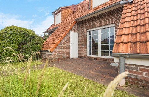 Wangerland House | Charming vacation home "Lütte Uttied": Your cozy retreat on the North Sea