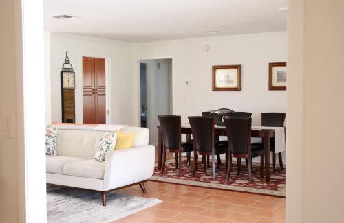 Big Cypress Golf and Country Club House | Charming Vacation Home near Golf Beach and 5th Ave