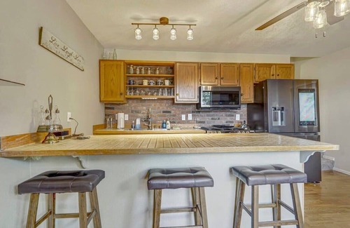 West Colorado Springs House | Charming Victorian Haven, Near Garden of the Gods