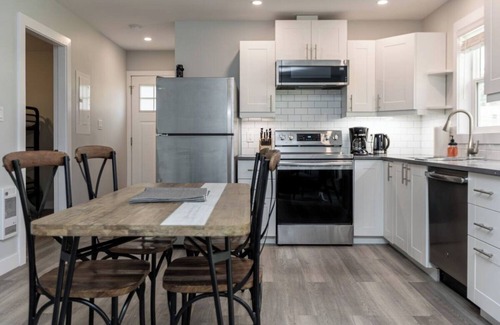 Victoria Apartment | Charming Victoria Suite – 2BR with Outdoor Space