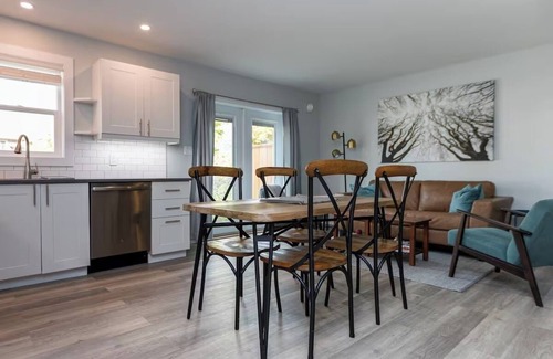 Victoria Apartment | Charming Victoria Suite – 2BR with Outdoor Space