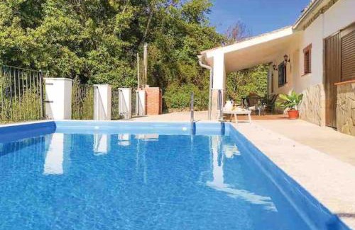 Benamahoma Villa | Charming Villa in Benamahoma + Pool