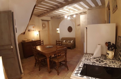 Montmeyan House | Charming village house (year-round rental)