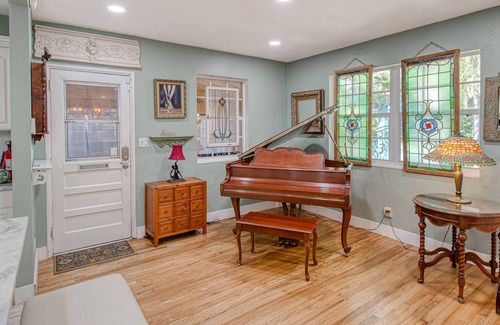 Old Northwood Historic District House | Charming vintage home with hot tub, patio, and studio apartments in back