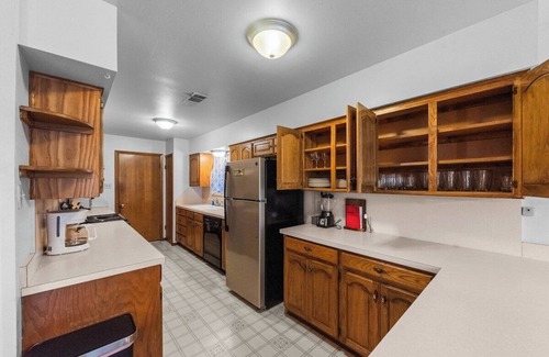 Keller House | Charming Warm Family Retreat ~ Fam&Group