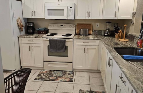 El Jobean Condo | Charming Waterfront Resort Vacation