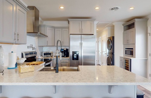 Jensen Beach House | Charming waterfront home in Jensen Beach, rooftop balcony, pool, kayaks, BBQ