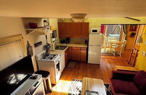 Wellfleet Cottage | Charming Waterfront Cape Cottage in Wellfleet Near the TOP beaches and Hot Spots