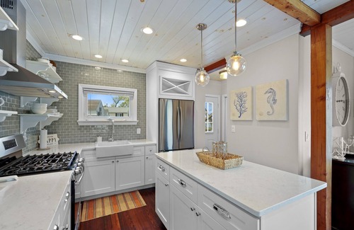 Portsmouth House | Charming Waterfront Oasis Minutes from Newport with hot tub!