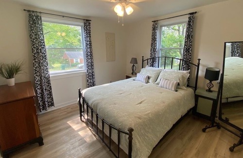 Richmond House | Charming West End Home
