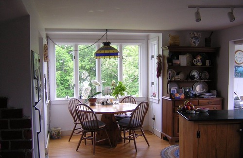 Adamsville House | Charming Westport Harbor Cape