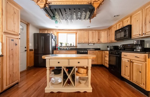 Munnsville Cottage | Charming year round cottages on Waterfall
