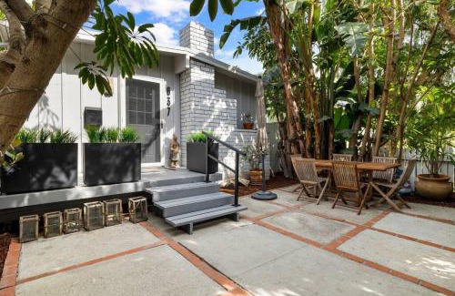 Venice House | Charming Zen Venice Beach 3BR Home w/Patio & W/D