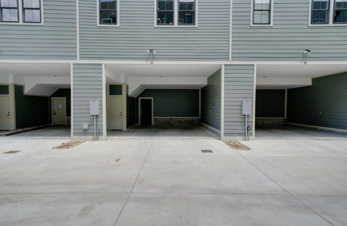 Nashville Condo | Charmingly Modern Private BR/BA - near downtown!