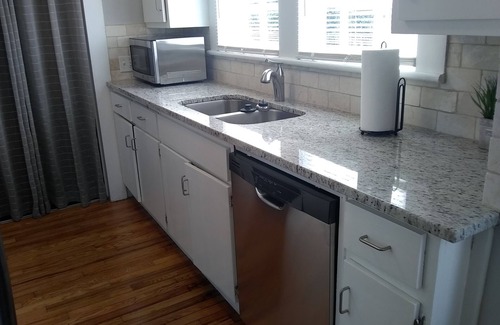 Columbus House | Charmingly Quaint Yet Modern 3 BR Home Near Ft. Benning & Columbus State Univ.