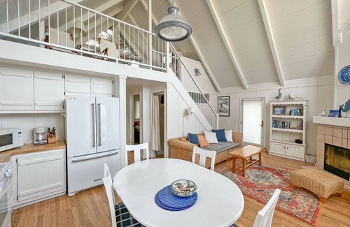 Salmon Creek House | Chartwell Haven, seconds from the sand at Salmon Creek Beach