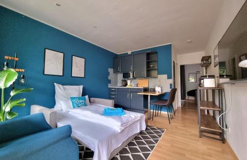 Hamelin Apartment | Charysma - Azurro-Suite, urbanes & ruhiges Design, Terrasse, Parkplatz