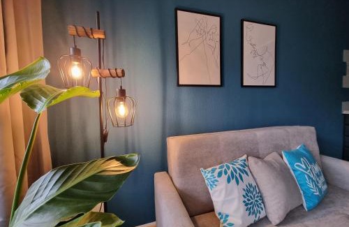 Hamelin Apartment | Charysma - Azurro-Suite, urbanes & ruhiges Design, Terrasse, Parkplatz