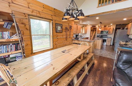 Phillips House | Chase Creek Lodge - Adventure here, rustic 3-bedroom at the edge of the state forest