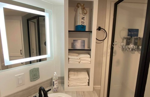 St. Maries House | Chatcolet Tiny Home 2 at Riverside Landing