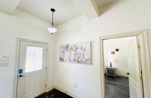 Pine Grove Apartment | Chateau 16