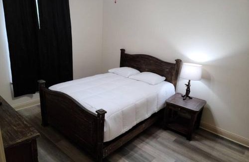 Pine Grove Apartment | Chateau 3
