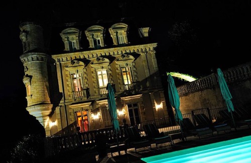 Vals-les-Bains House | CHATEAU CLEMENT - Suite Marie Antoinette: Authenticity