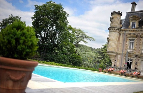 Vals-les-Bains House | CHATEAU CLEMENT - Suite Marie Antoinette: Authenticity
