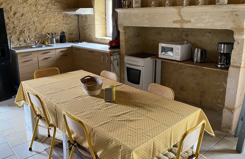 Bayac House | Chateau / Country House