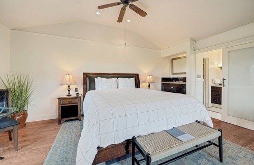 Calistoga Bed & Breakfast | Chateau De Vie
