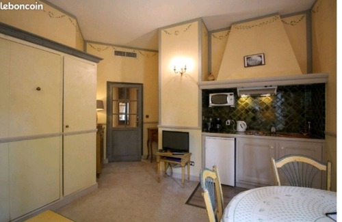 Montbrun-les-Bains Other | Château des Gipieres, next to the Montbun thermal baths and wellness center.