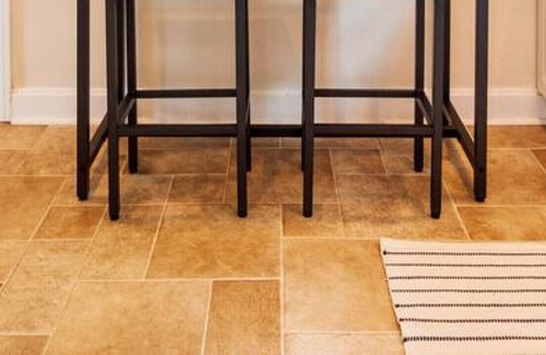 Sans Souci House | Chateau Divine- Pet Friendly Charm 3mi to Downtown