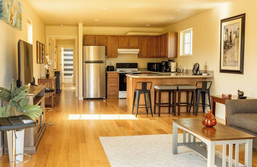 Ashland House | Chateau Herb ~ Miranda Carriage House Apt