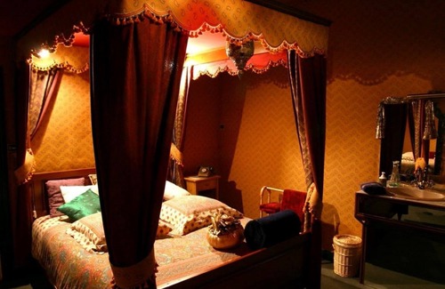 Les Pradeaux Hotel | Chateau La Grange fort