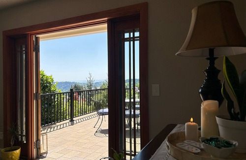 Dundee House | Chateau Lesieutre–Luxurious, Spacious, Grand View