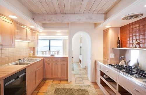 Bodega Bay House | 'Chateau Relax-O' Oceanfront,Closest to sand,Sweeping Views,Free Night Offer.