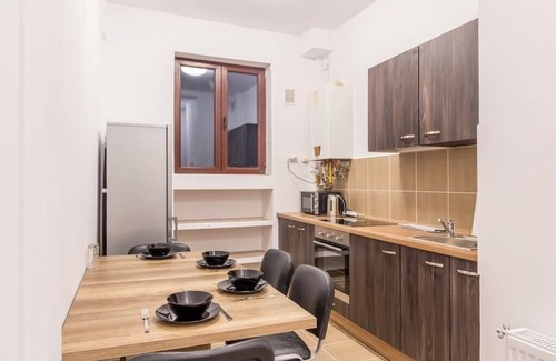 Bucharest City-Centre Apartment | Château Upscale King Suite with Balcony