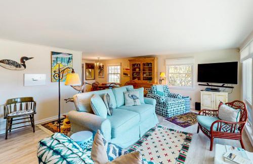 West Chatham House | Chatham Charmer