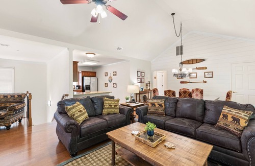 Helen Condo | Chattahoochee River House 2 - 3rd Night Free! See Details Below.
