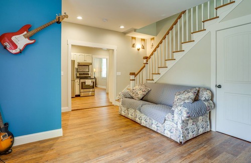 North Chattanooga House | Chattanooga Getaway w/ Porch - 2 Mi to Downtown!