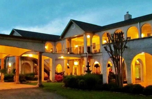 Lookout Valley Neighborhood Association Hotel | Chattanooga Room at Tennessee RiverPlace
