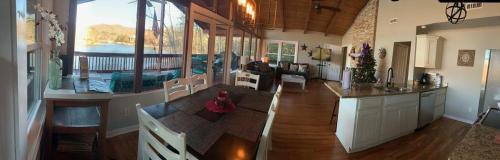 Hiawassee House | Chatuge Fish Retreat