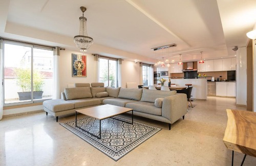 Jean-Medecin Apartment | Chauvain Résidence